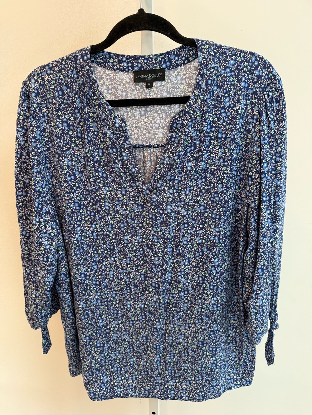 Cynthia Rowley Navy Blue Floral V-Neck Tie-Sleeve Blouse Women Size 1X Casual